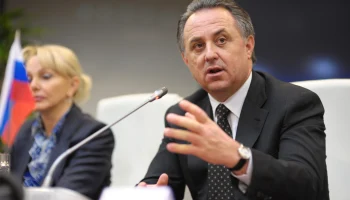 France Risks IMF, Commission Oversight if Macron Loses, Finance Minister Warns